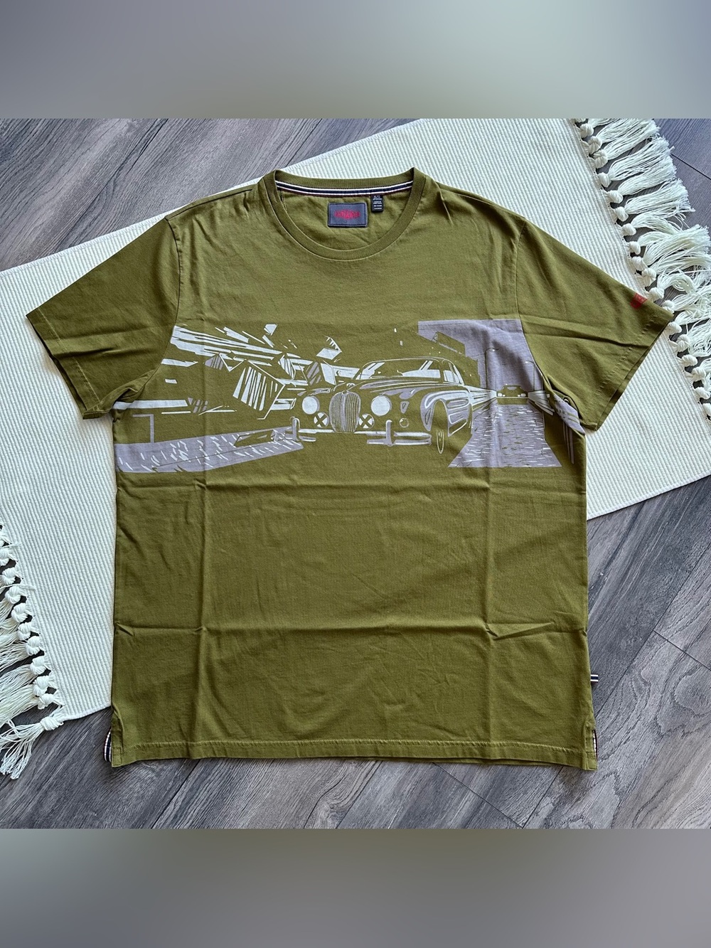 Jaguar Heritage Dynamic Graphic Mark II T Shirt Olive Green